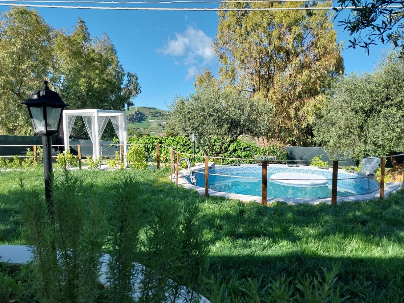 Casa Lachesi Caccamo Exteriör bild